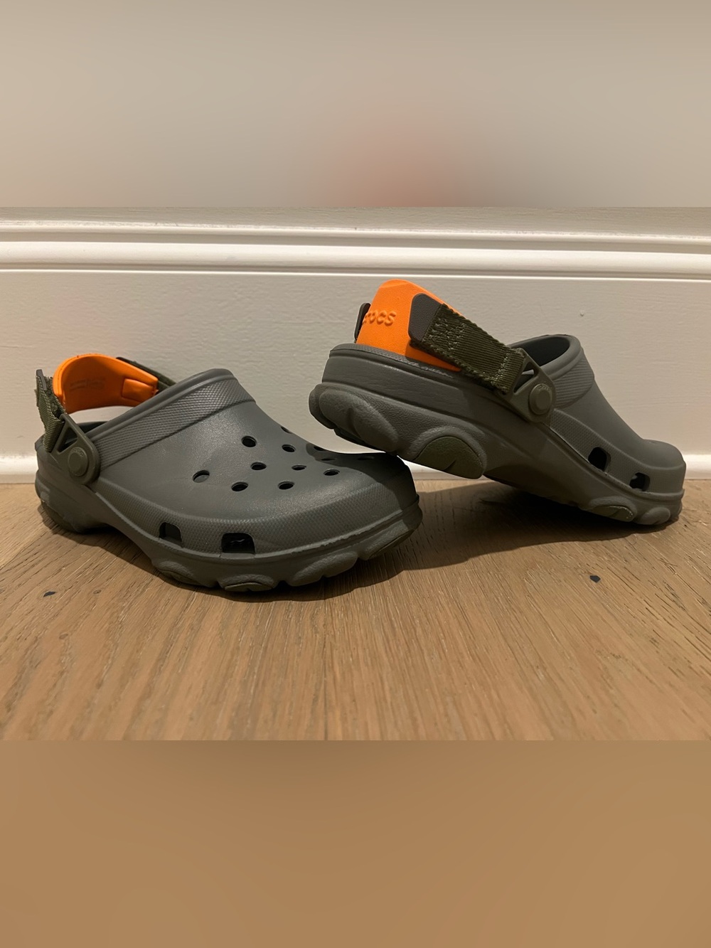 CROCS Classic Clog Gray with Orange Heel Accent EUC-LIKE NEW!!